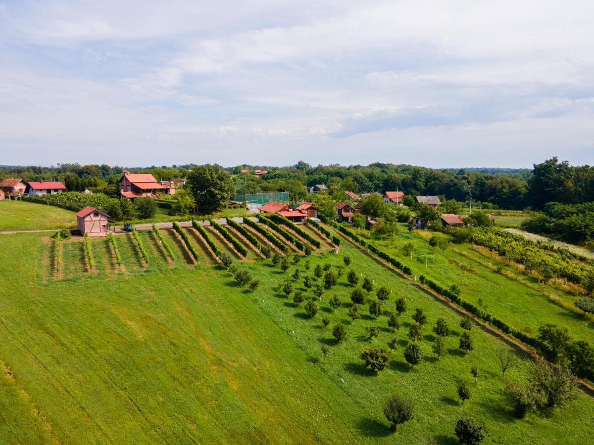 Val Hills Rural Holiday House Gaj Bagian luar foto
