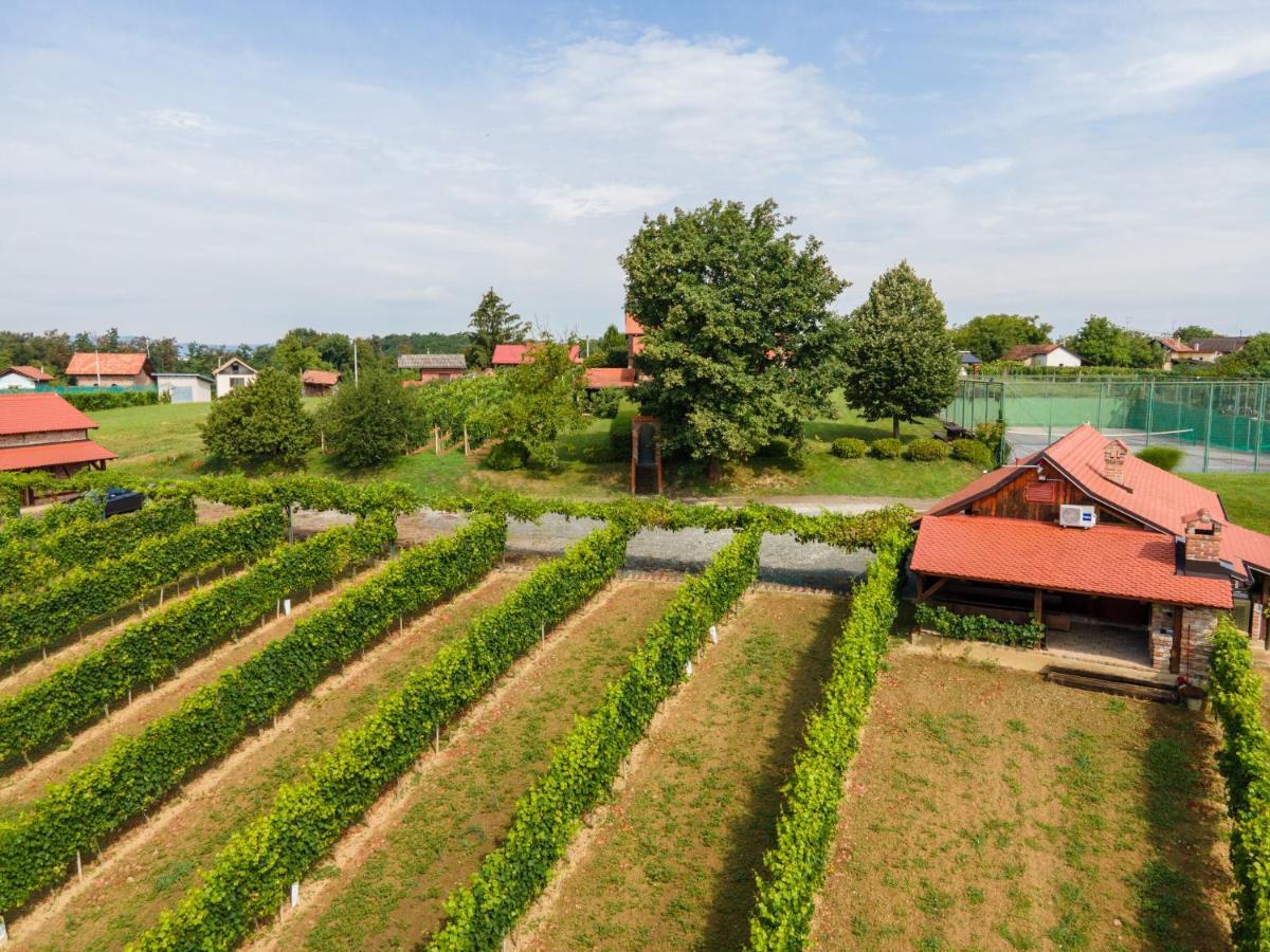 Val Hills Rural Holiday House Gaj Bagian luar foto